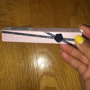 NIB V&R FLOWERBOMB ROLLERBALL